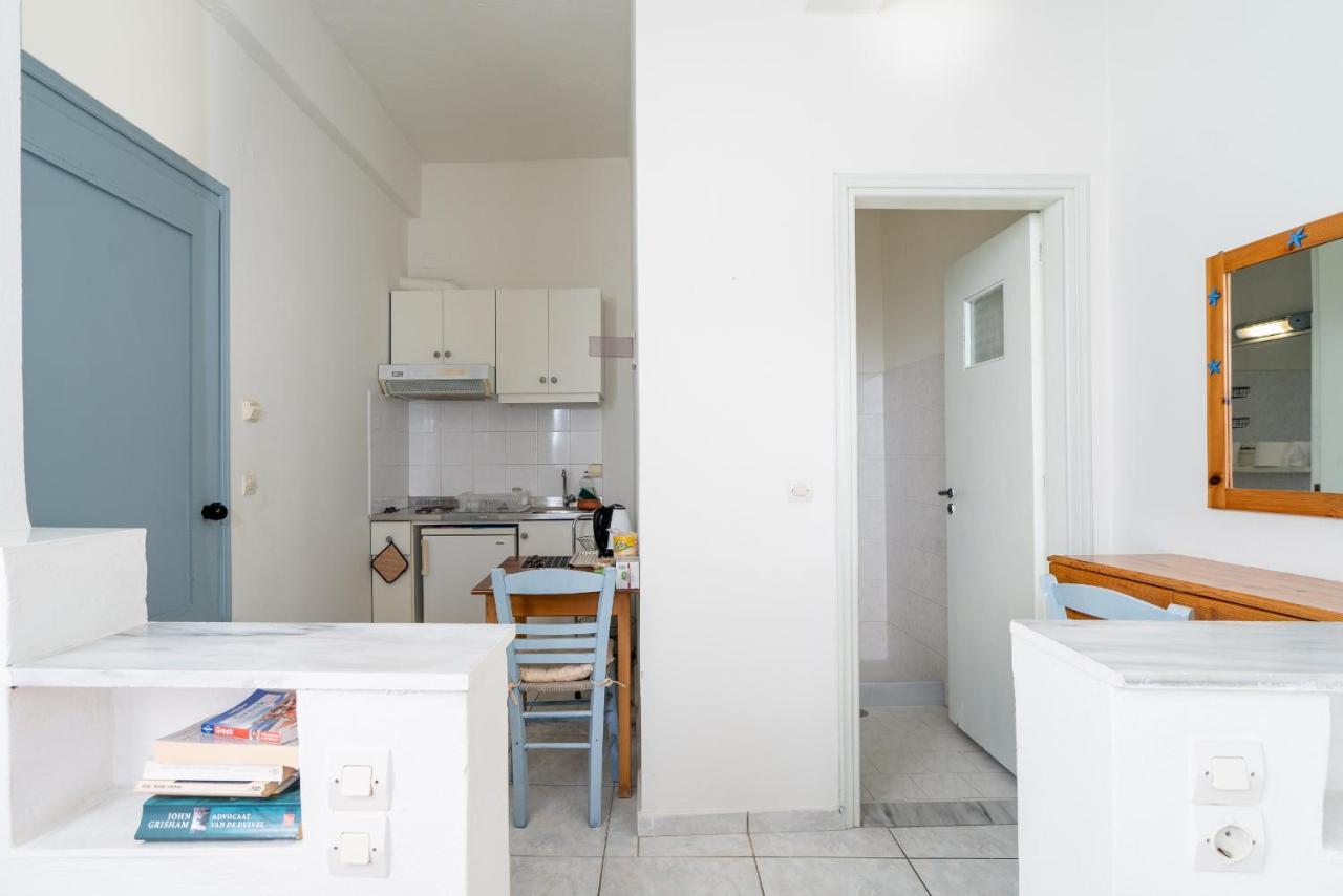 Giant Woman Apartment Tsoutsouros  Exterior photo