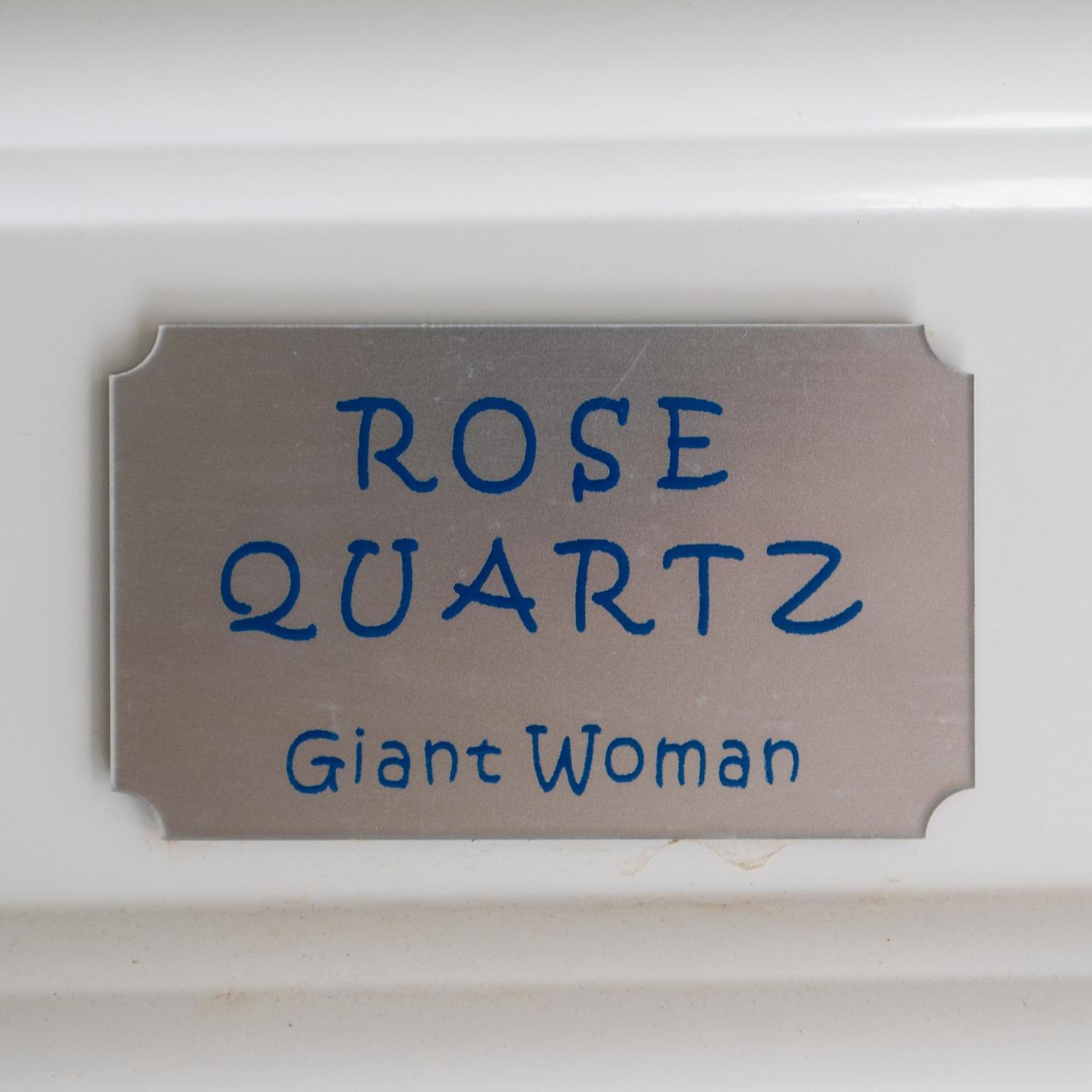 Giant Woman Apartment Tsoutsouros  Exterior photo